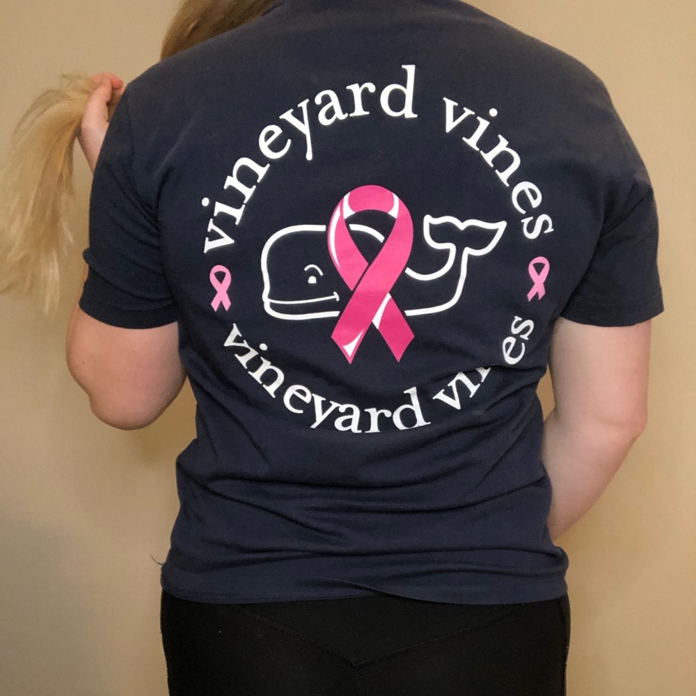 Vineyard vines breast cancer t shirt